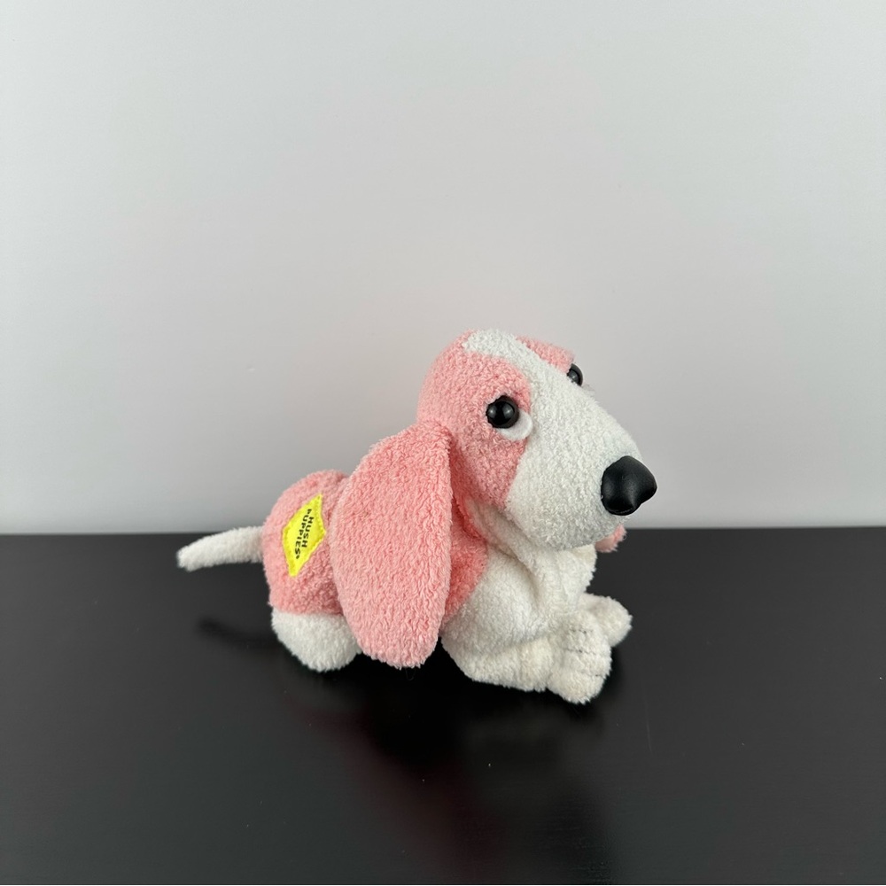 Vintage Applause Hush Puppies Pink White Bassett Hound Plush Stuffed Animal 7”